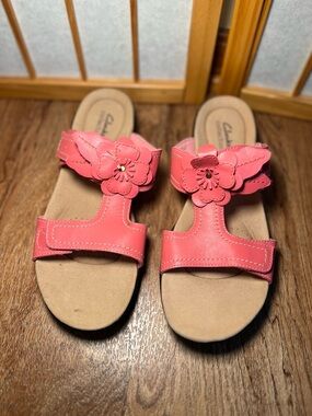 Clarks Collection Coral Pink Floral Comfort Sandals Women’s Size 9.5 Slide Mule